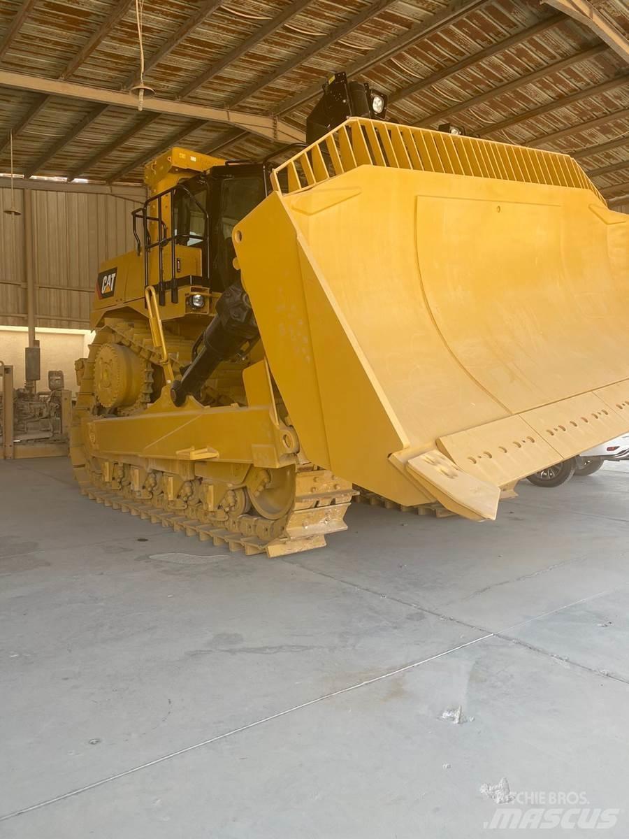 CAT D10T2 Vikšriniai buldozeriai