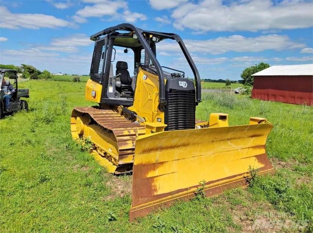 CAT D3 Vikšriniai buldozeriai