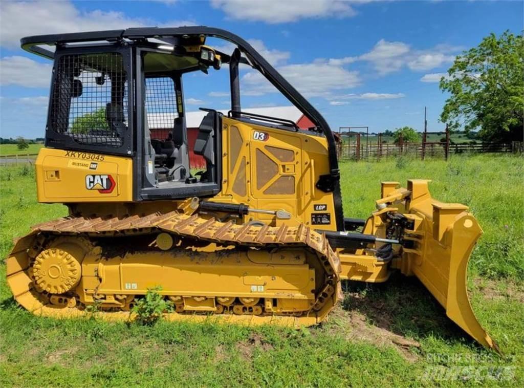 CAT D3 Vikšriniai buldozeriai