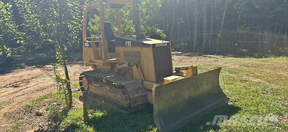 CAT D3C XL Vikšriniai buldozeriai