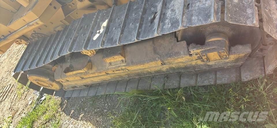 CAT D3C XL Vikšriniai buldozeriai