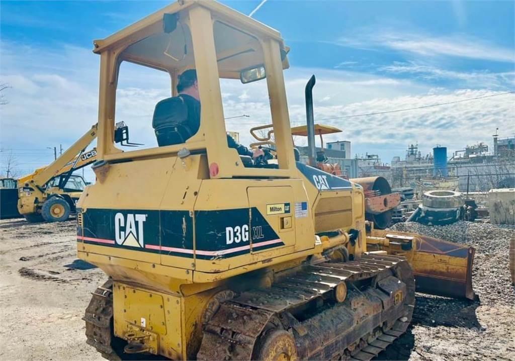 CAT D3G XL Vikšriniai buldozeriai