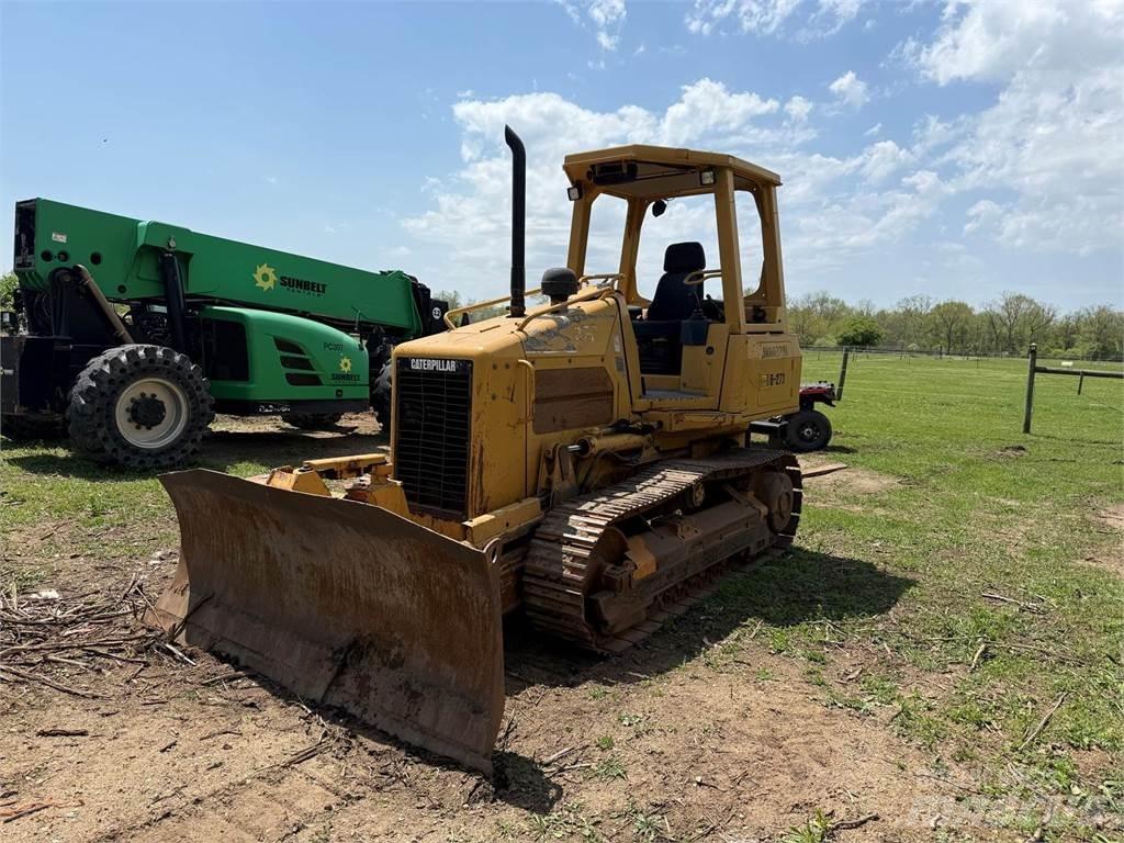 CAT D3G XL Vikšriniai buldozeriai
