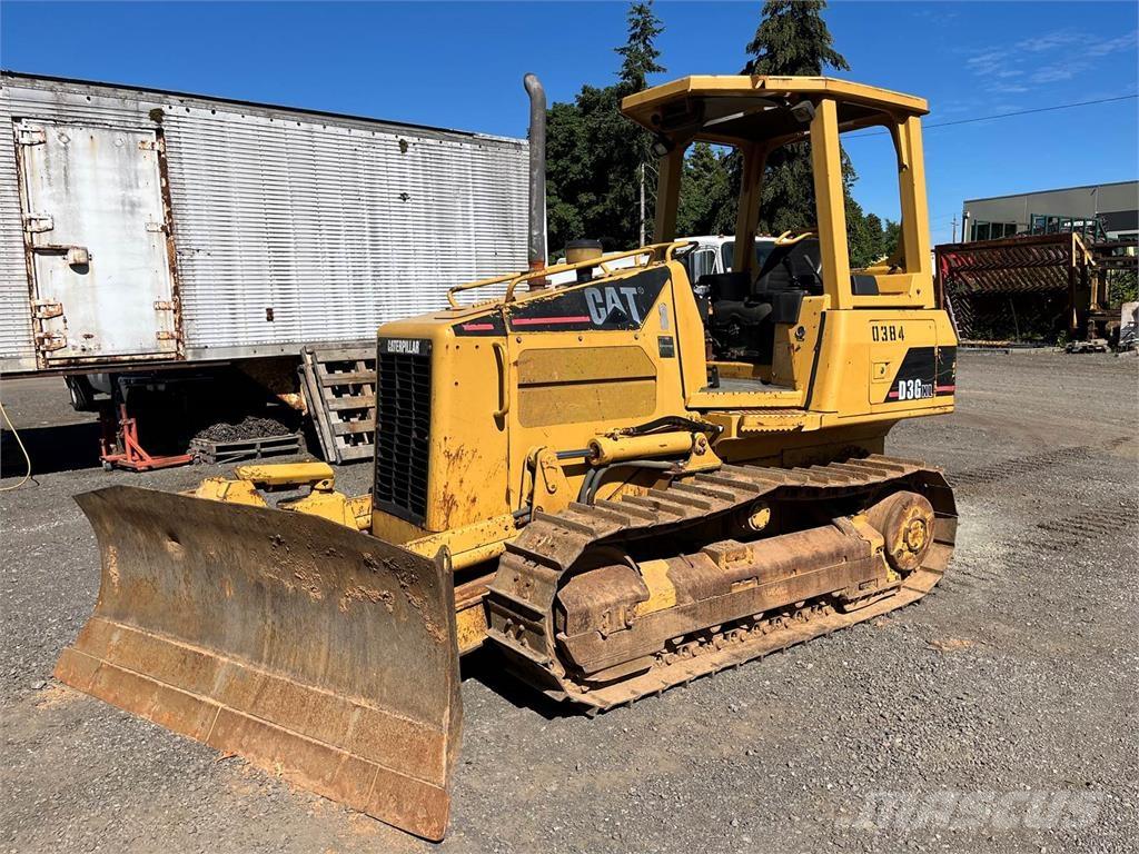 CAT D3G XL Vikšriniai buldozeriai