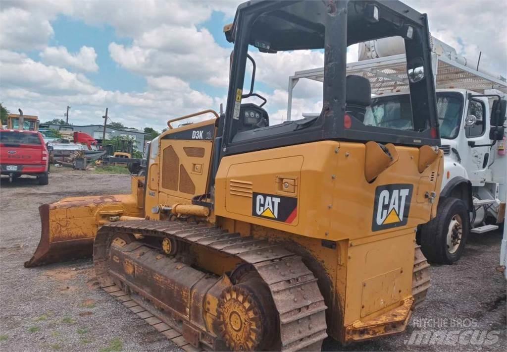 CAT D3K XL Vikšriniai buldozeriai