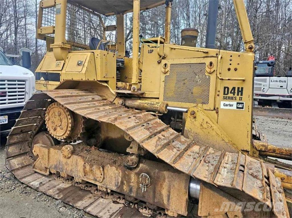 CAT D4H II Vikšriniai buldozeriai