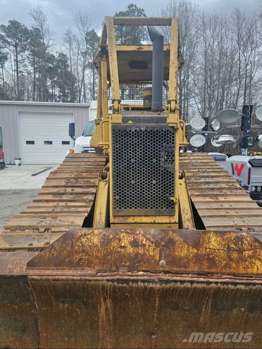 CAT D4H II Vikšriniai buldozeriai
