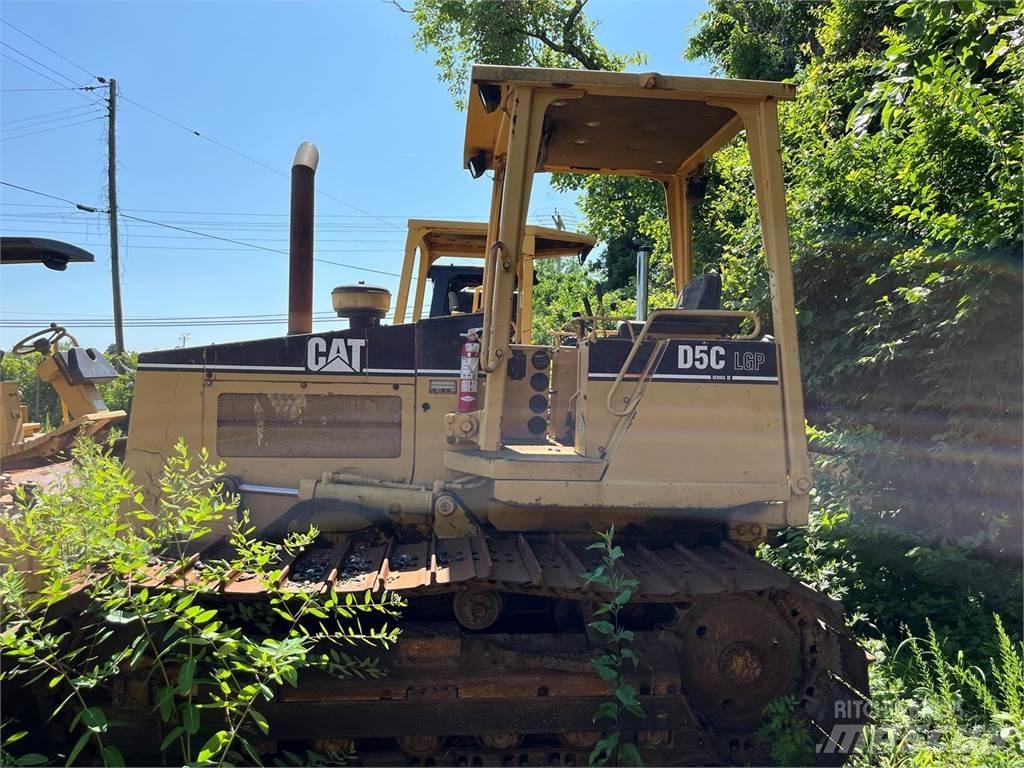 CAT D5C Vikšriniai buldozeriai