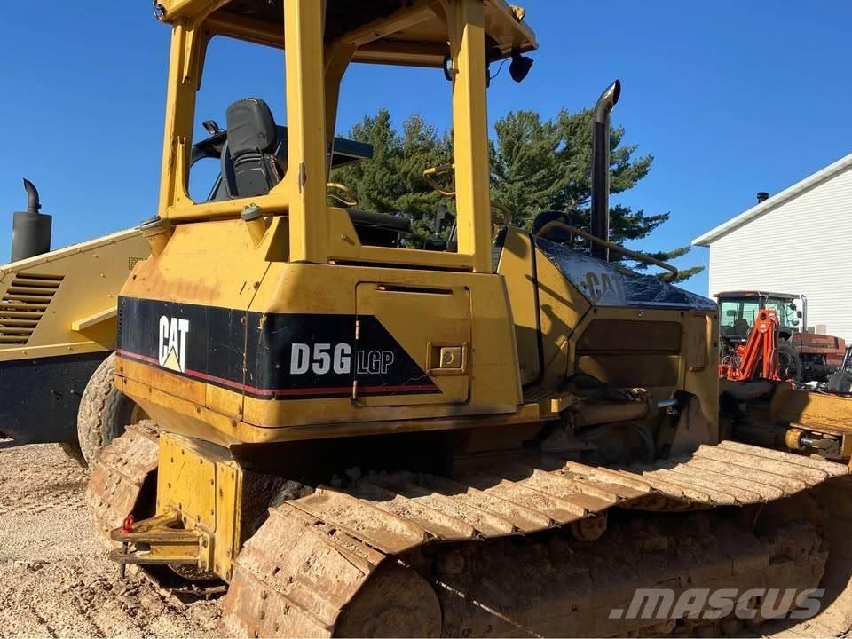 CAT D5G Vikšriniai buldozeriai
