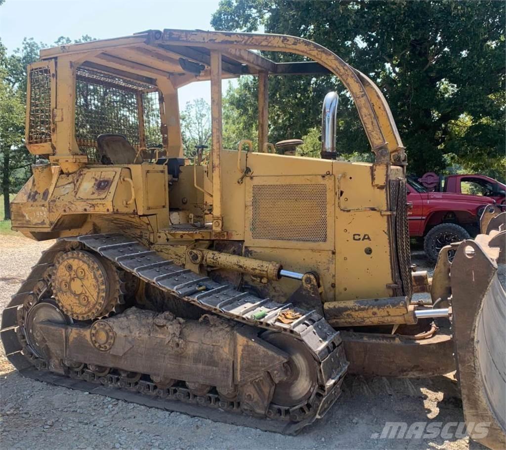 CAT D5H Vikšriniai buldozeriai