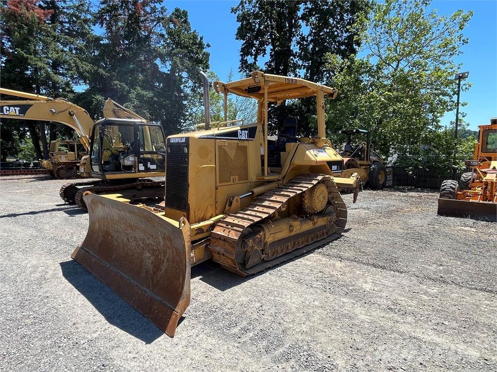 CAT D5N Vikšriniai buldozeriai