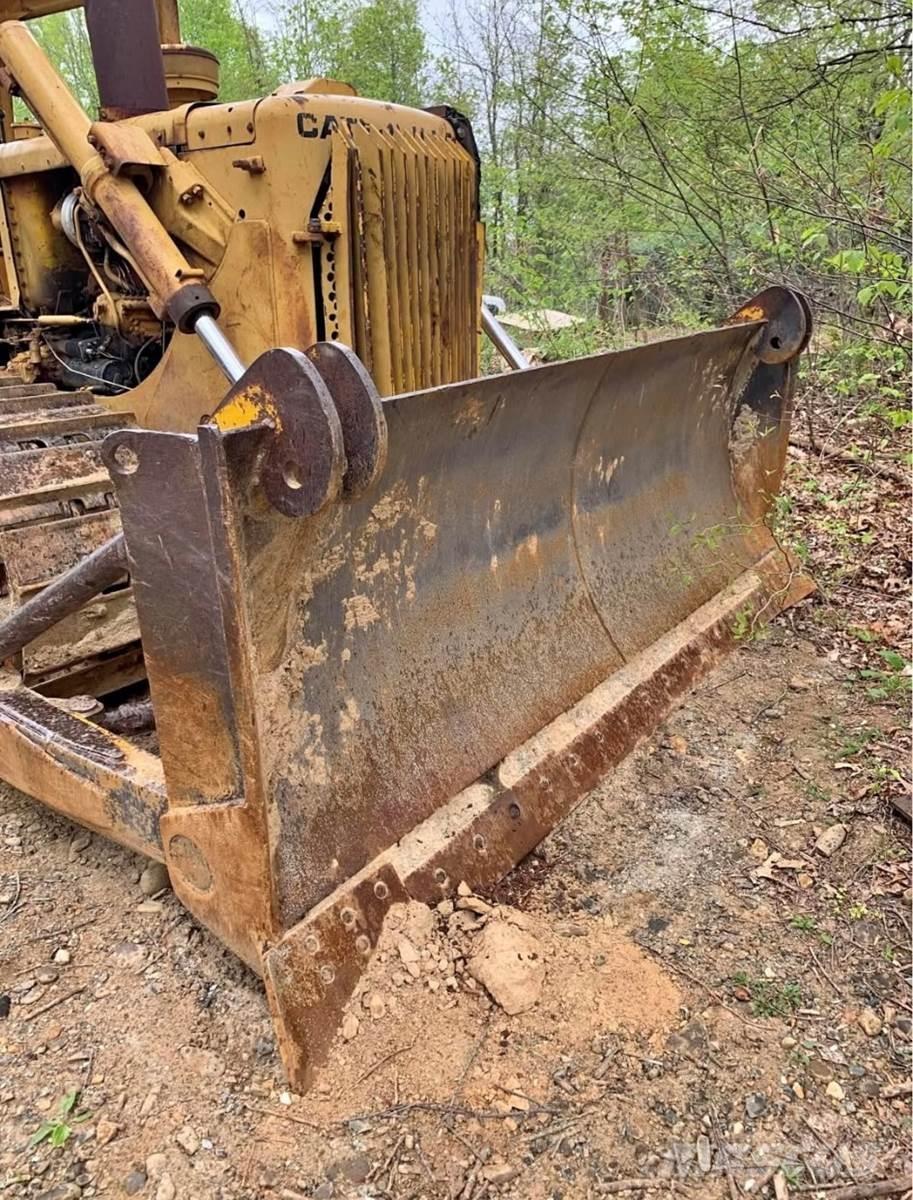 CAT D6C Vikšriniai buldozeriai