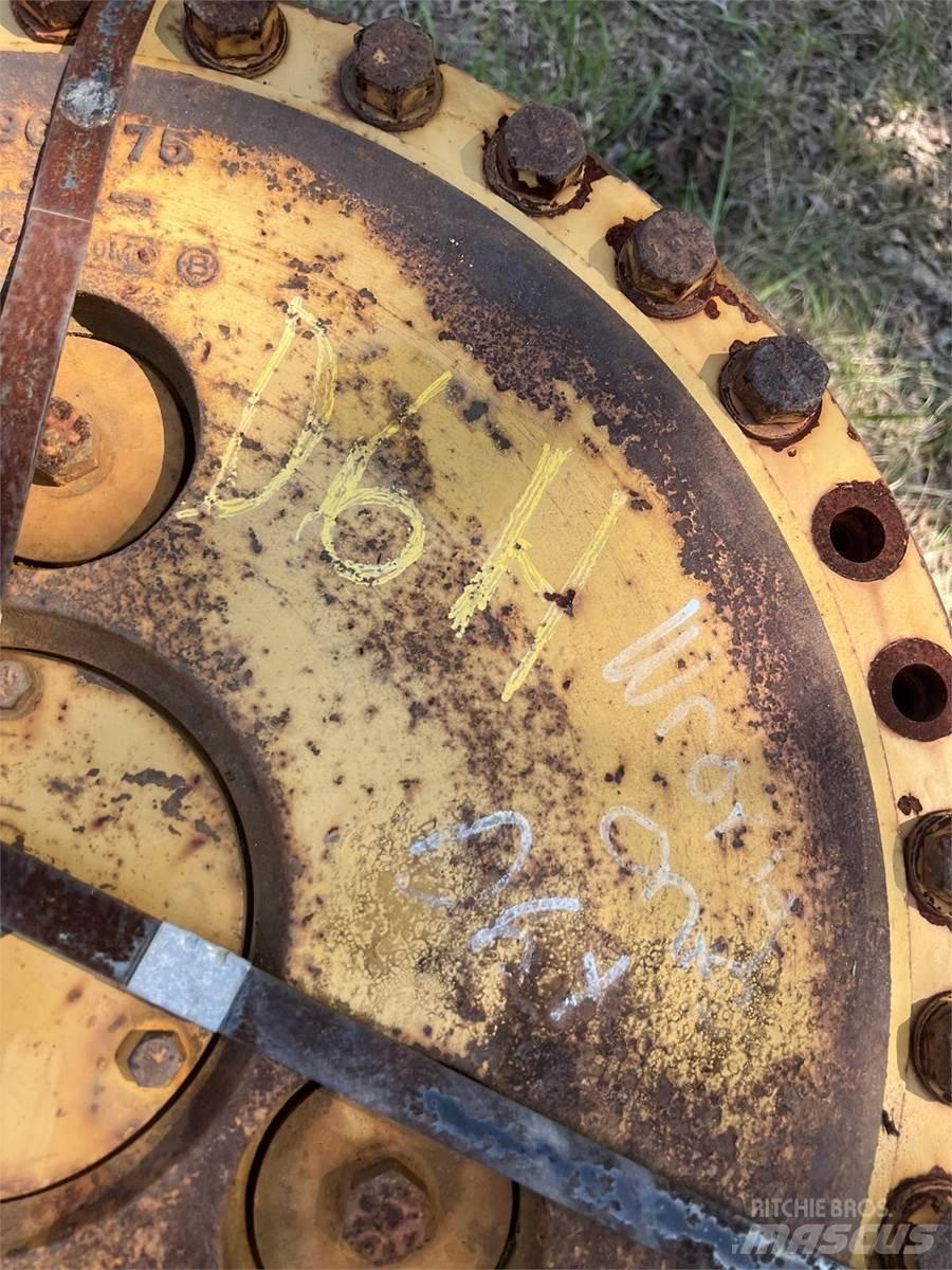 CAT D6H Kiti naudoti statybos komponentai