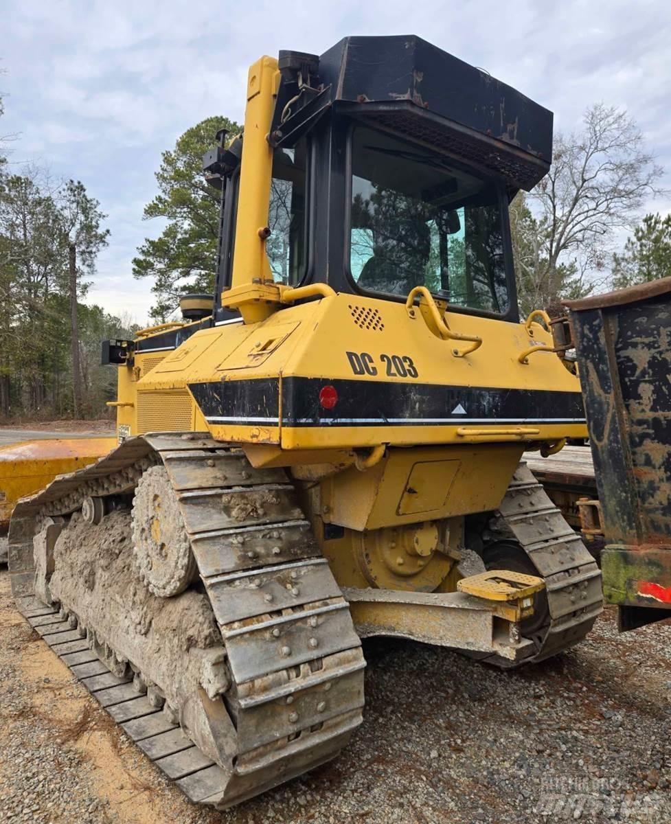 CAT D6M XL Vikšriniai buldozeriai