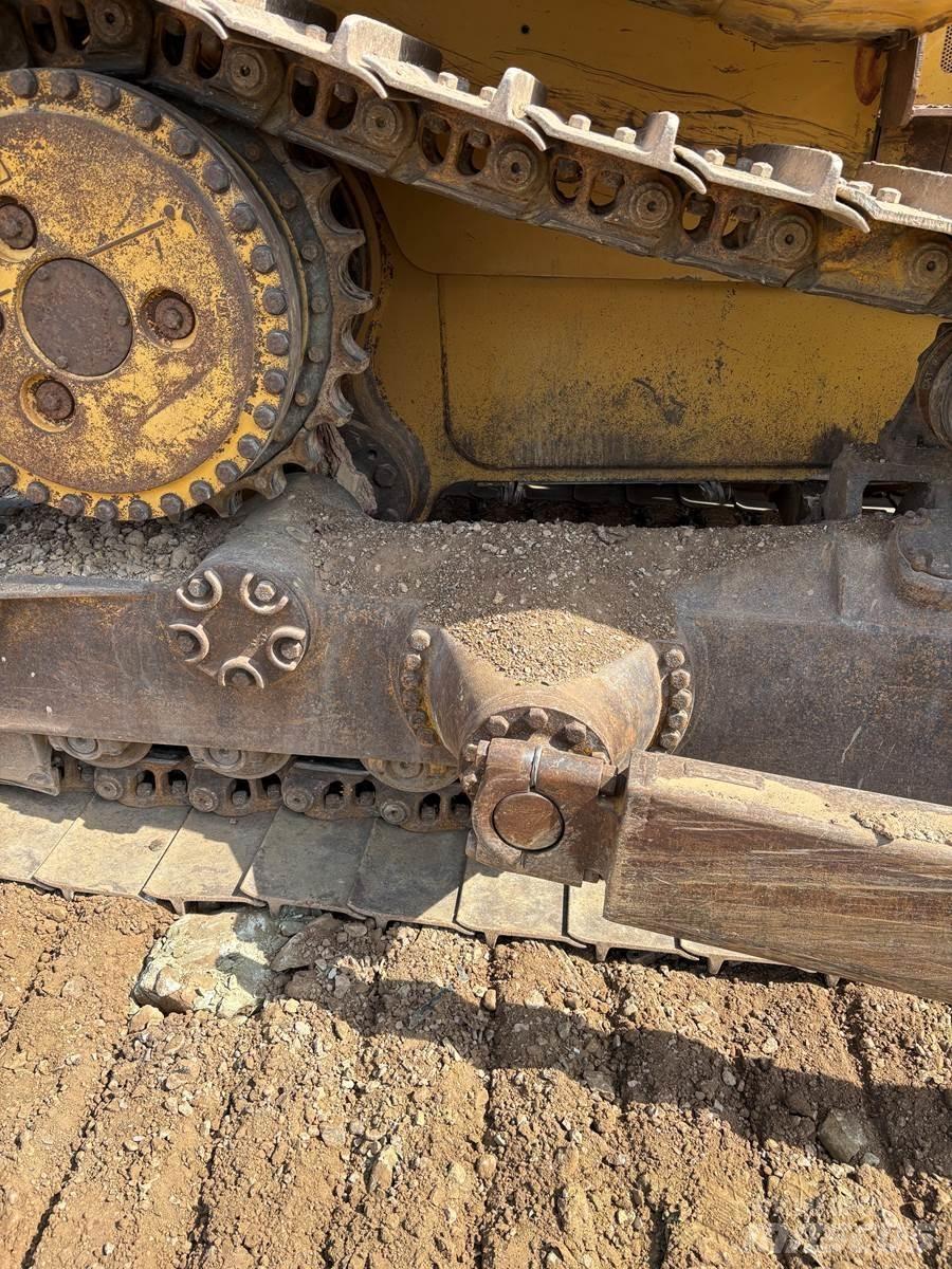 CAT D6R Vikšriniai buldozeriai