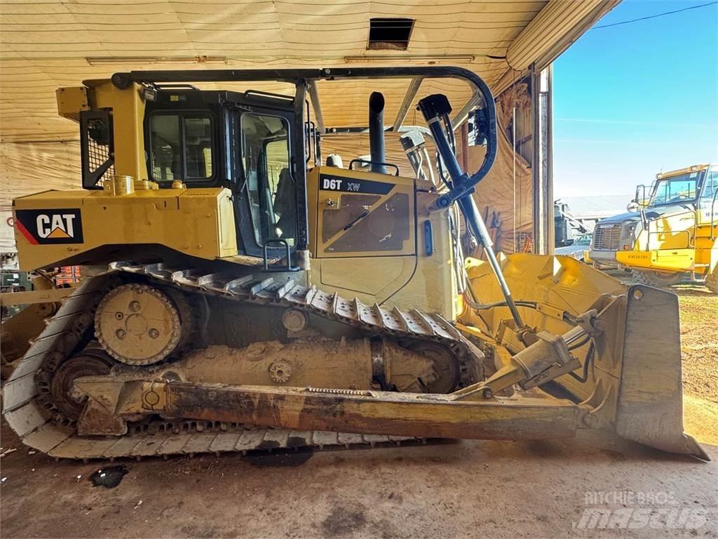 CAT D6T XW Vikšriniai buldozeriai