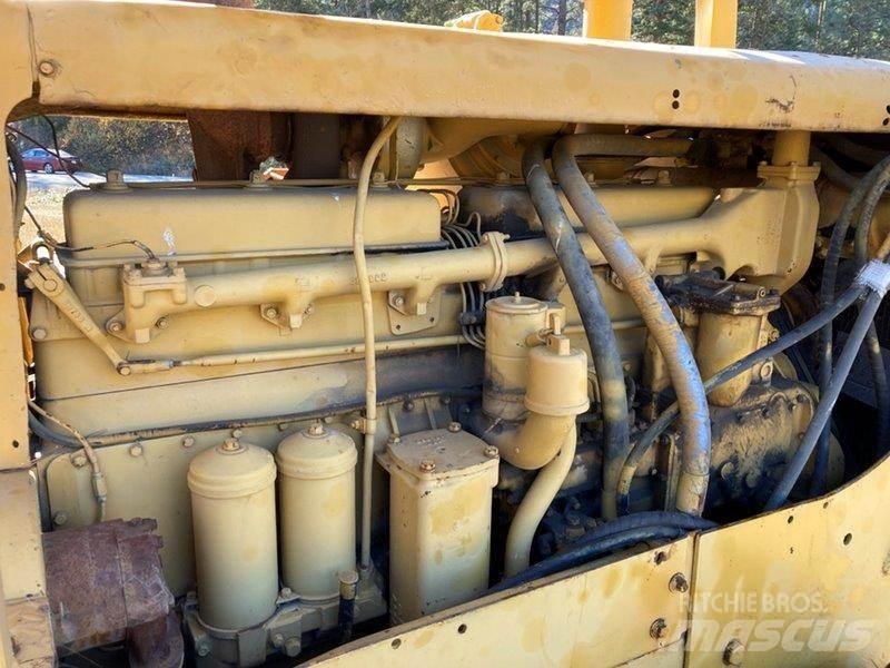 CAT D8H Vikšriniai buldozeriai