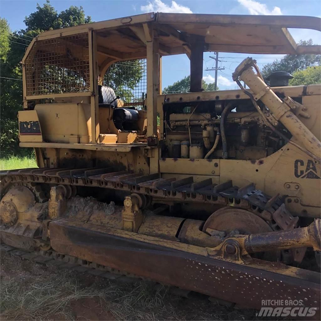 CAT D8H Vikšriniai buldozeriai