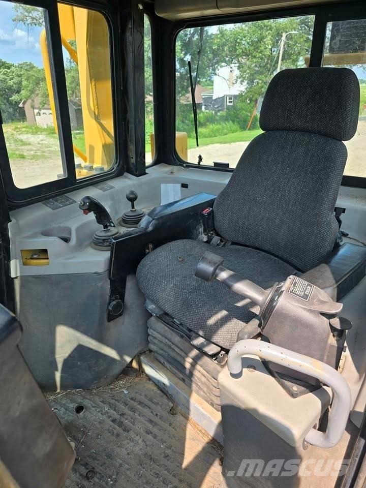 CAT D8R Vikšriniai buldozeriai