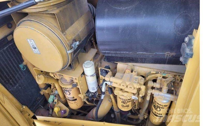 CAT D8T Vikšriniai buldozeriai
