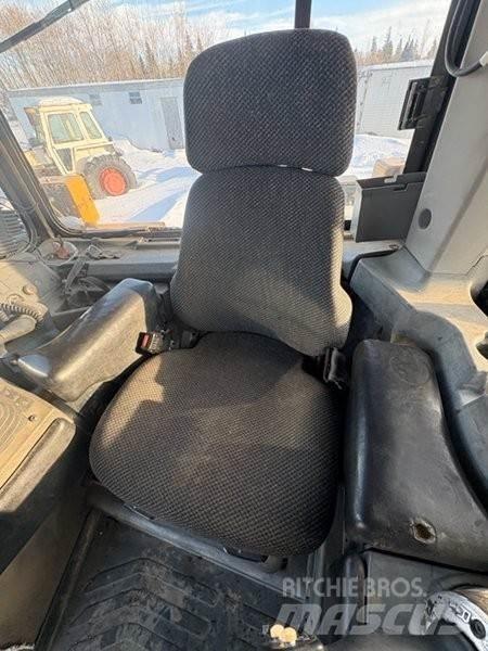 CAT D8T Vikšriniai buldozeriai