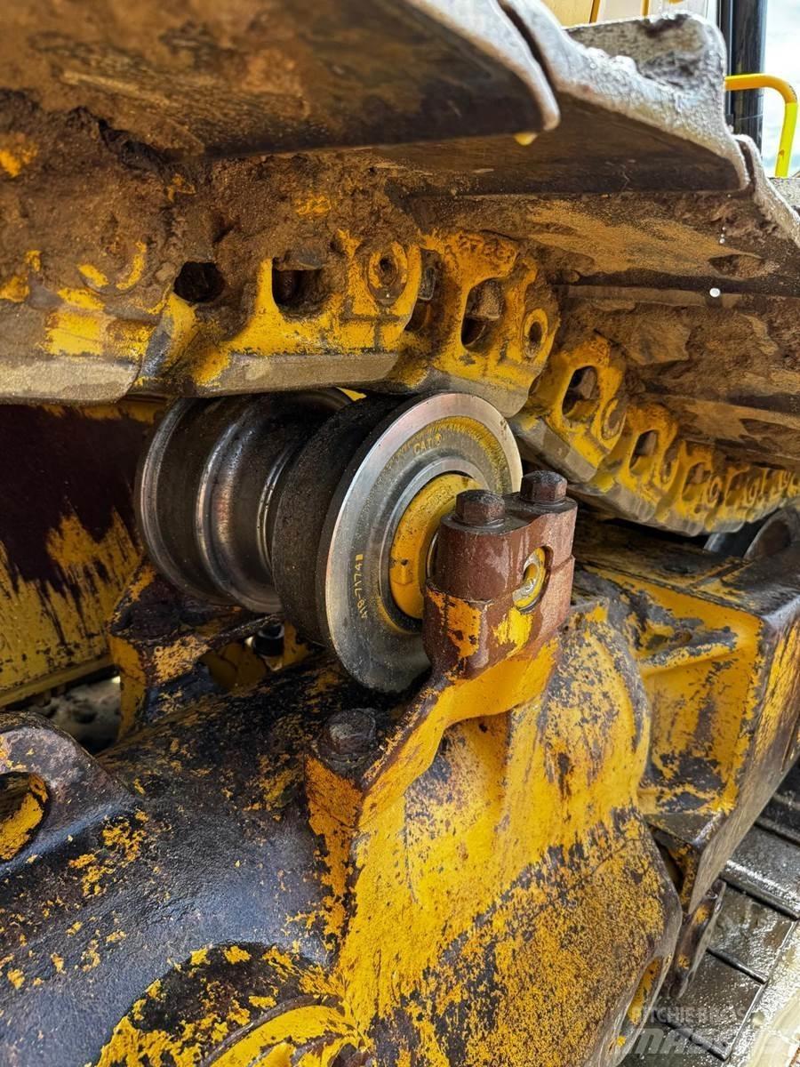 CAT D8T Vikšriniai buldozeriai