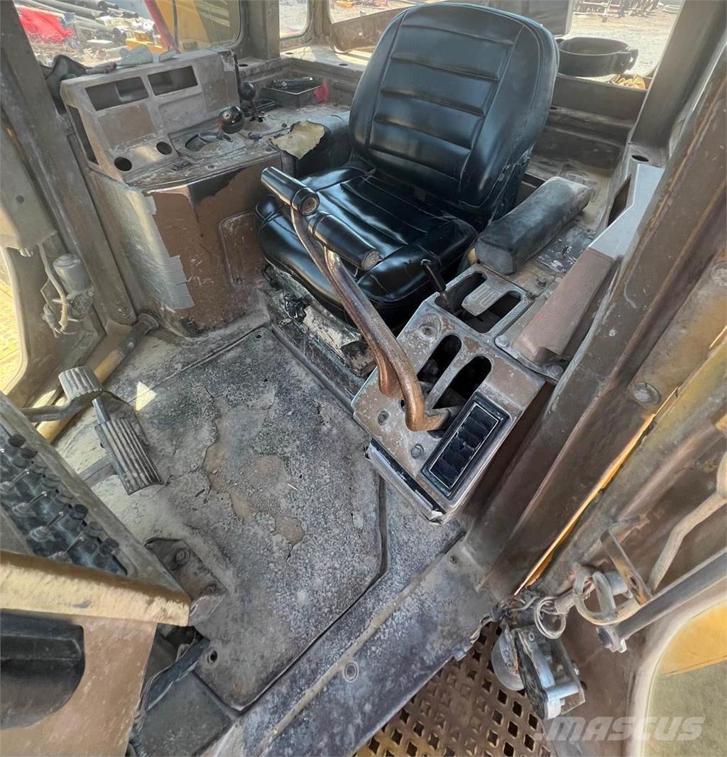CAT D9L Vikšriniai buldozeriai