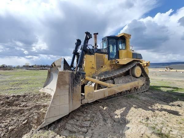 CAT D9N Vikšriniai buldozeriai