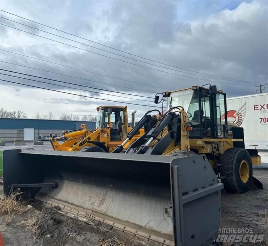CAT IT38G Naudoti ratiniai krautuvai