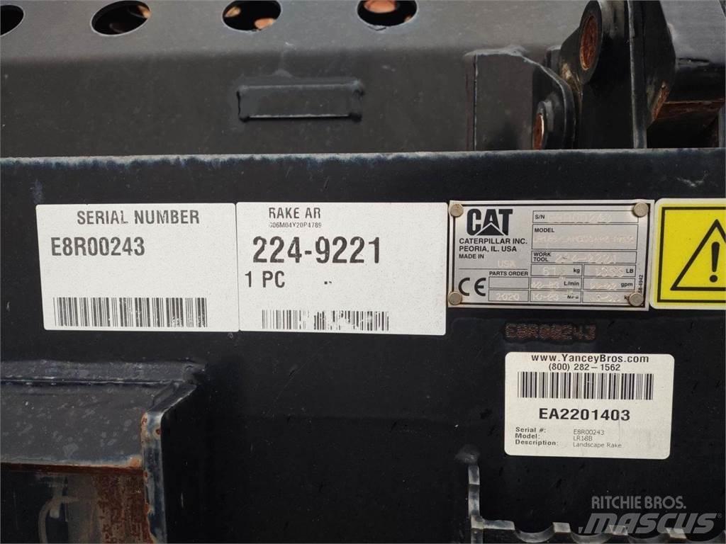 CAT LR18B Šieno grėbliai ir vartytuvai