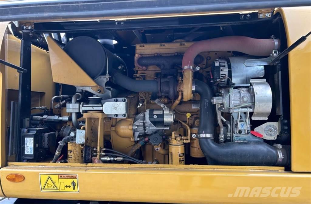 CAT M313D Ratiniai ekskavatoriai