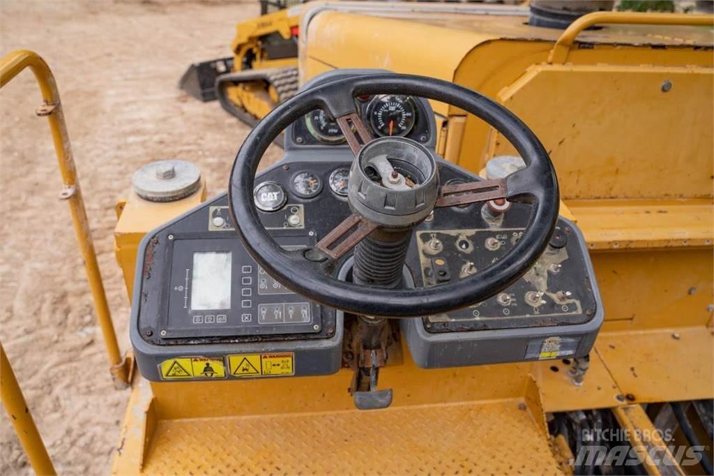 CAT RM300 Gruntiniai volai