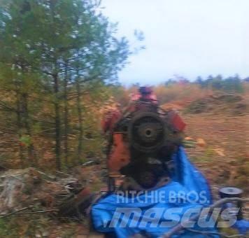 CAT V12 Varikliai