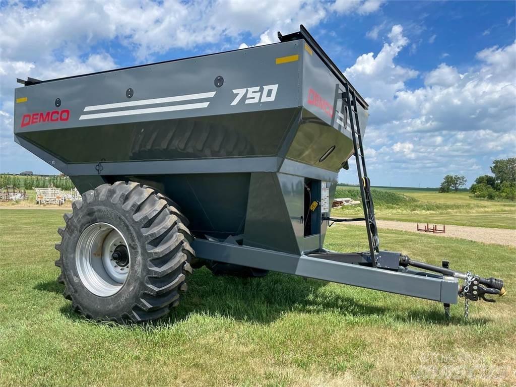 Demco 750 Grūdų vežimėliai