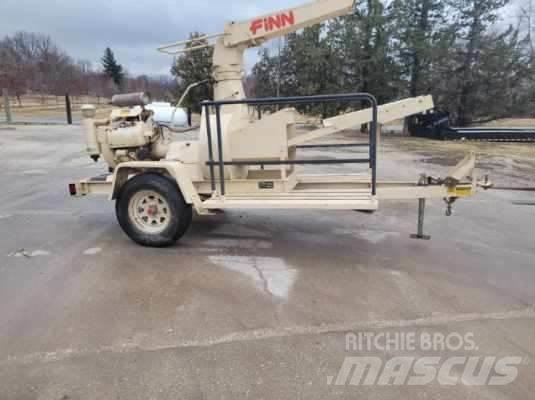 Finn B70 Priėmimo bunkeriai, pūtimo įrenginiai ir keltuvai