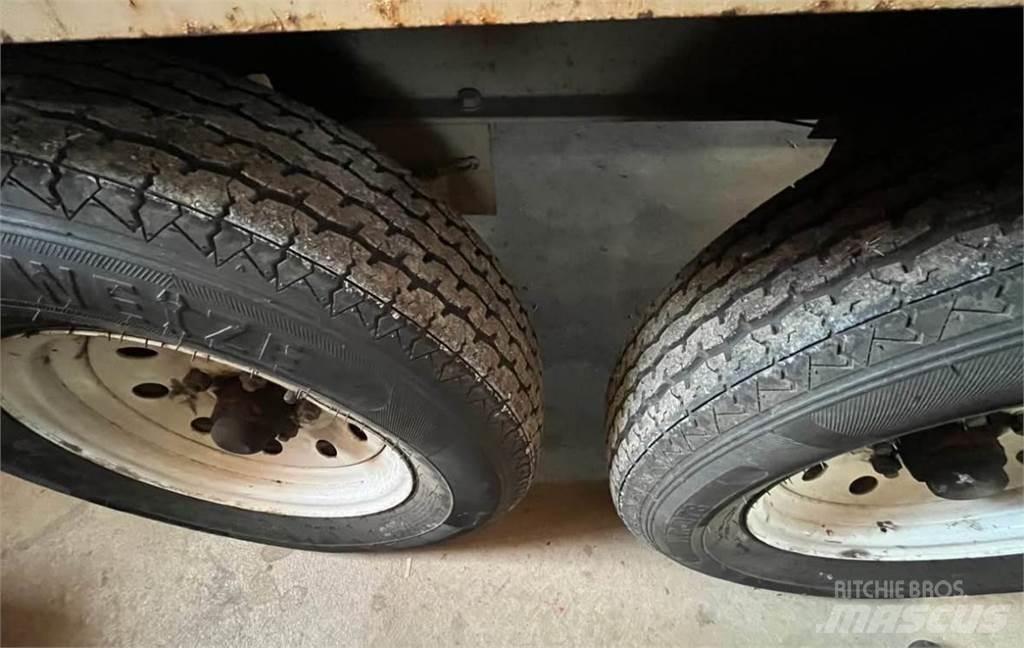 Finn BB302 Visuotinės / bendrosios paskirties automobiliai