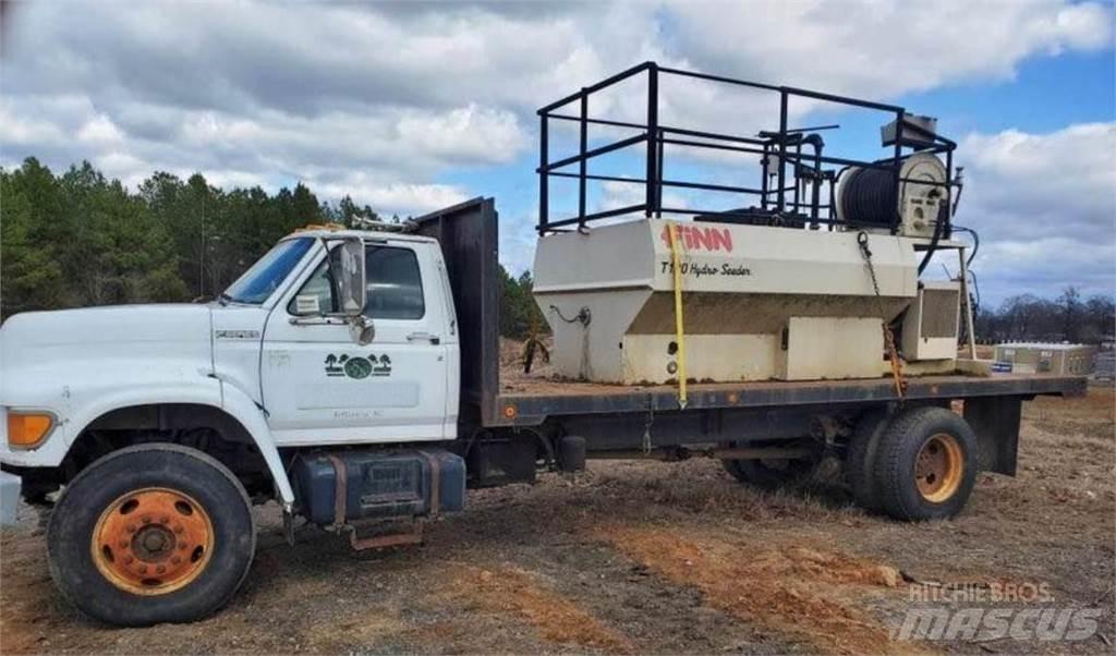 Finn T120 Priėmimo bunkeriai, pūtimo įrenginiai ir keltuvai