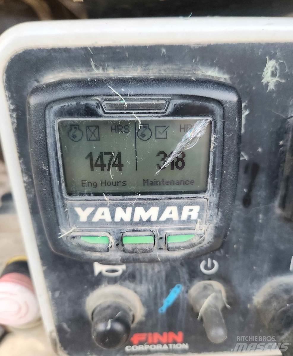 Finn T120 Priėmimo bunkeriai, pūtimo įrenginiai ir keltuvai