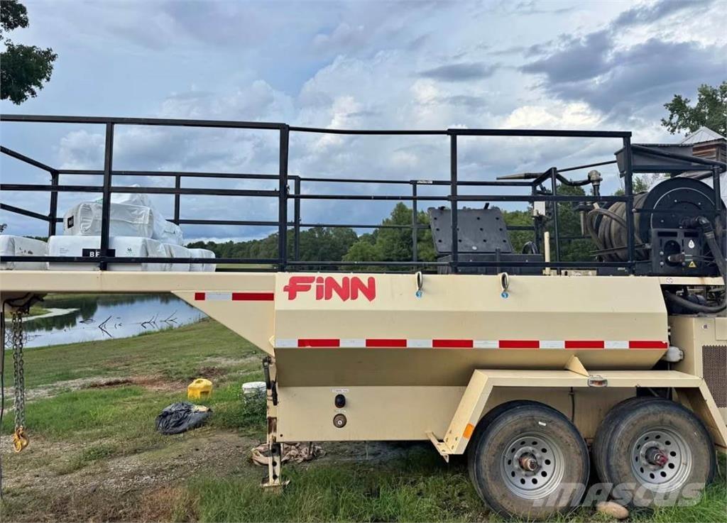 Finn T120 Priėmimo bunkeriai, pūtimo įrenginiai ir keltuvai