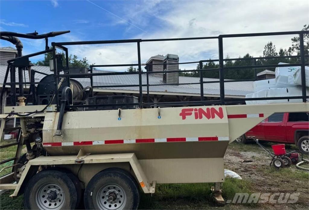Finn T120 Priėmimo bunkeriai, pūtimo įrenginiai ir keltuvai