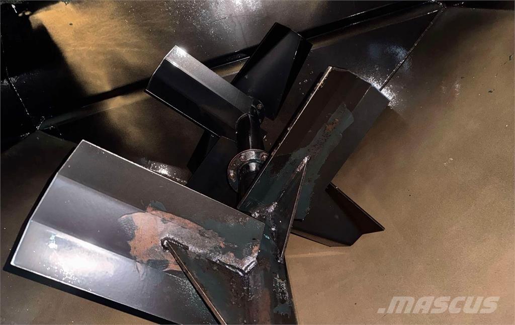 Finn T120 Priėmimo bunkeriai, pūtimo įrenginiai ir keltuvai
