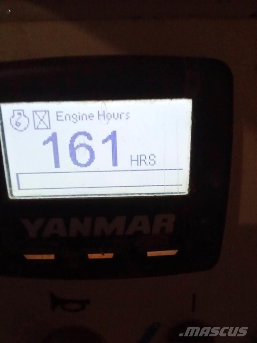 Finn T120 Priėmimo bunkeriai, pūtimo įrenginiai ir keltuvai