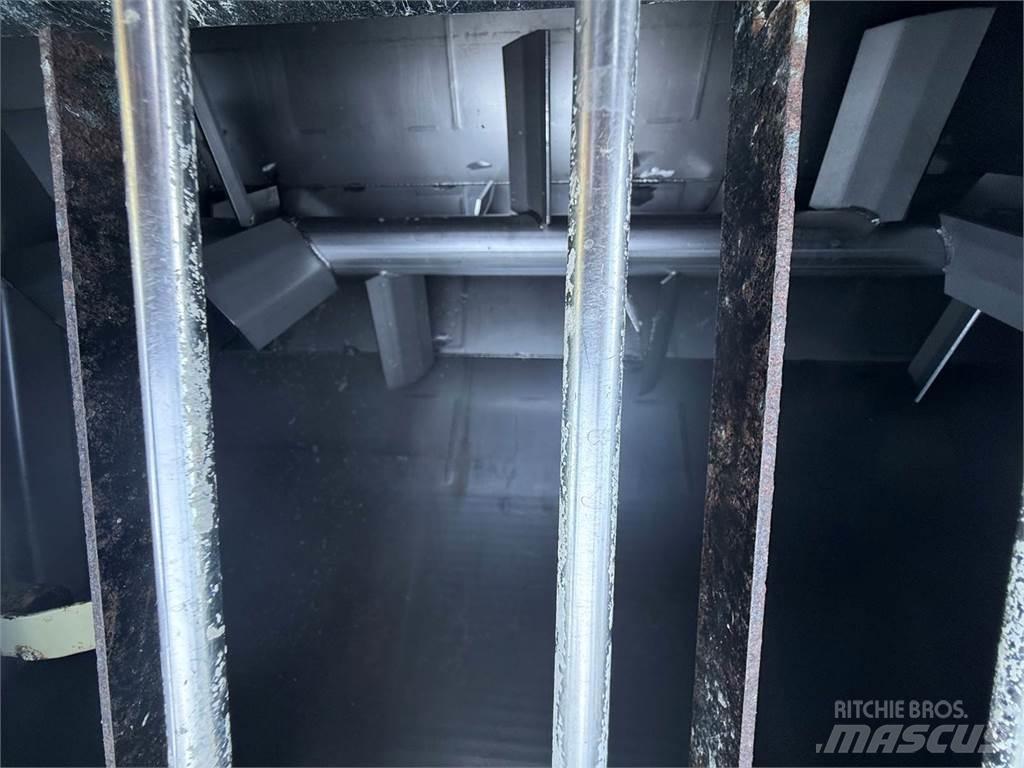 Finn T170 Priėmimo bunkeriai, pūtimo įrenginiai ir keltuvai