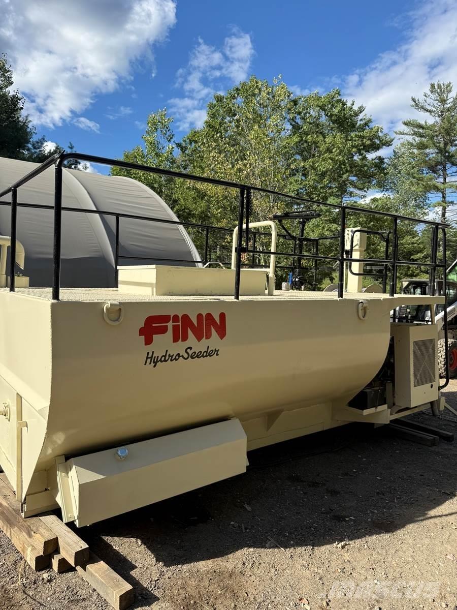 Finn T170 Priėmimo bunkeriai, pūtimo įrenginiai ir keltuvai