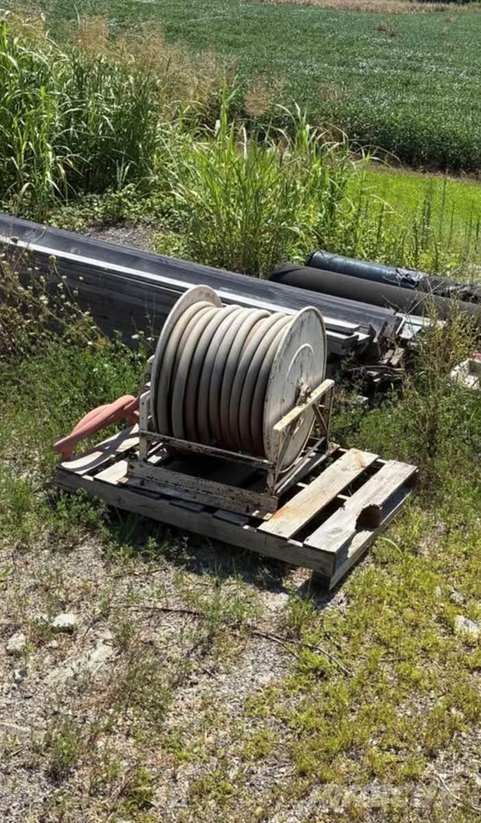 Finn T280 Priėmimo bunkeriai, pūtimo įrenginiai ir keltuvai