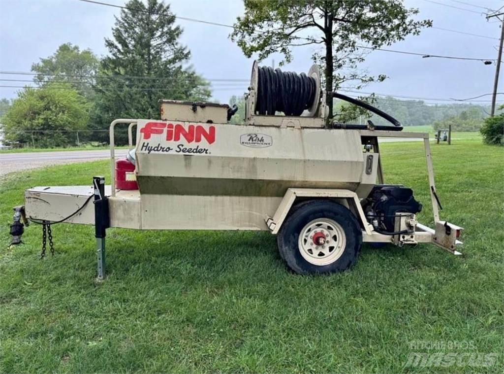Finn T60T Priėmimo bunkeriai, pūtimo įrenginiai ir keltuvai