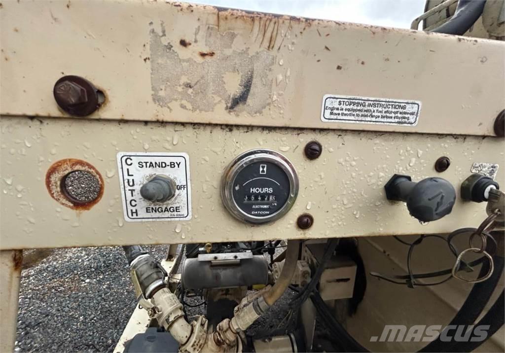 Finn T60T Priėmimo bunkeriai, pūtimo įrenginiai ir keltuvai