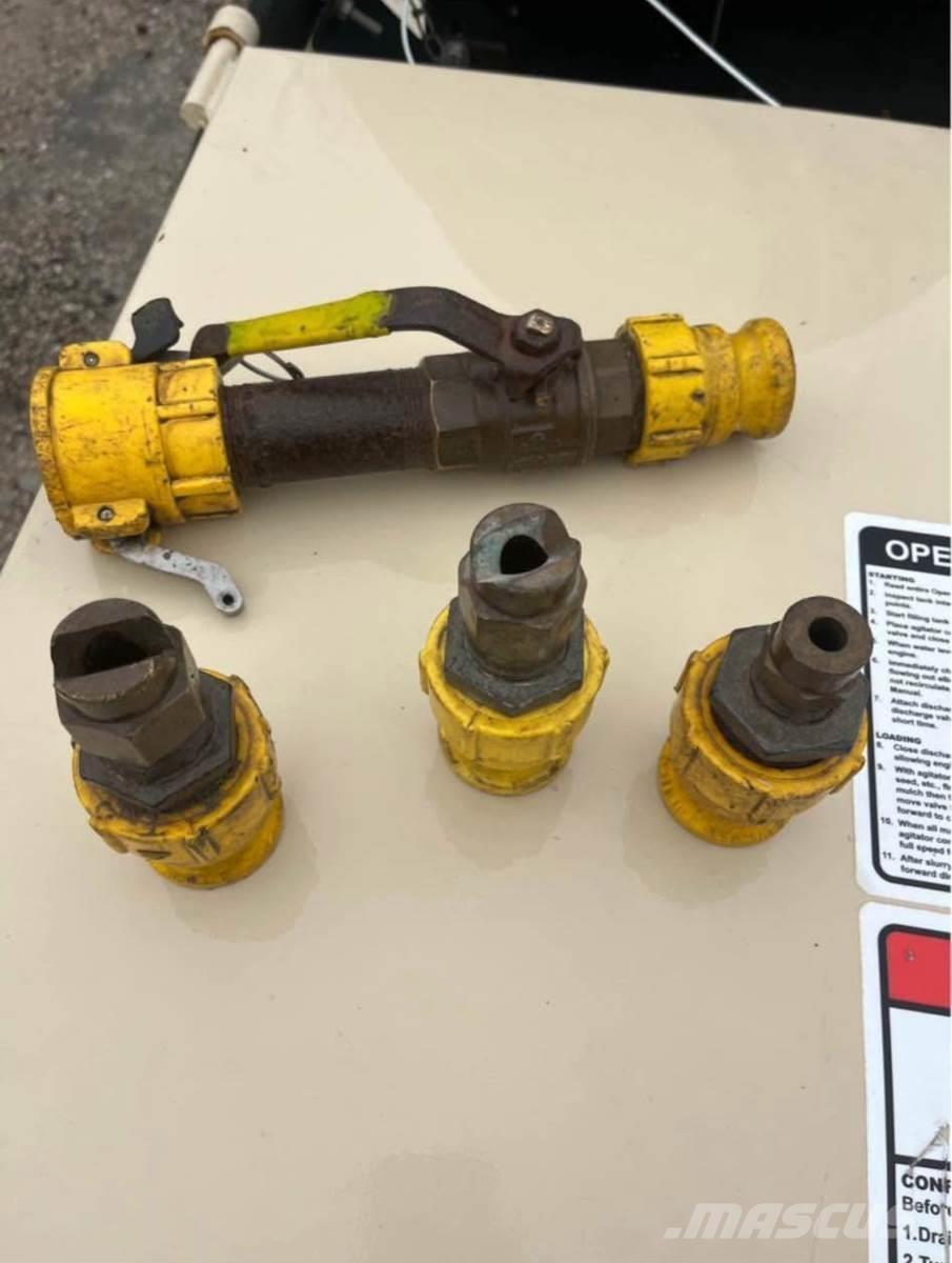 Finn T60T Priėmimo bunkeriai, pūtimo įrenginiai ir keltuvai