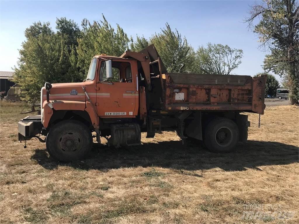 Ford 8000 Savivarčių priekabų vilkikai