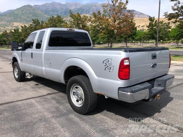Ford F-250 Pikapai / Bortiniai sunkvežimiai